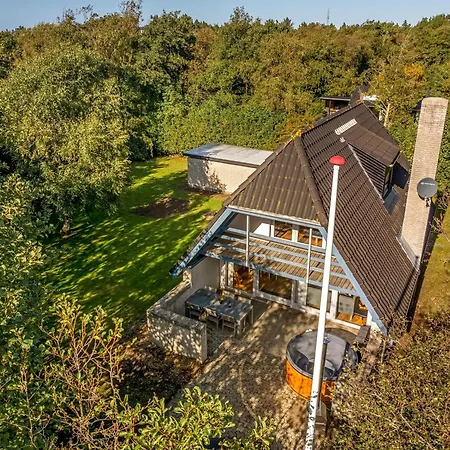 Dom wakacyjny Cozy For 6 People With Wilderness Bath Sønder Ydby